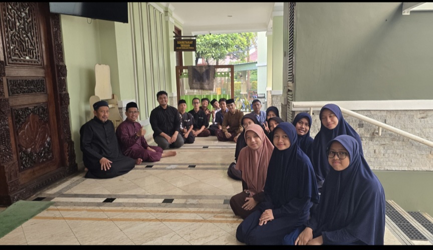 Masjid An Nur Pamulang Permai 1 Bekerjasama dengan Remaja Masjid Daruttauhid Ciputat Bersinergi dalam "Sapu Masjid" Masjid An Nur Pamulang Permai 1 Bekerjasama dengan Remaja Masjid Daruttauhid Ciputat Bersinergi dalam "Sapu Masjid"